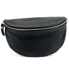 Charger l'image dans la galerie, Sac Banane Femme XL en Cuir Noir Irisé - Grand Format, Polyvalent pour Sport et Voyage