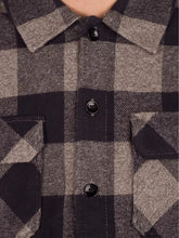 Charger l'image dans la galerie, Chemise HChemise Homme Dickies Sacramento Grise - Élégance Décontractée et Confort au Quotidienomme Dickies Sacramento Grise