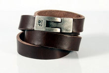 Charger l'image dans la galerie, BRACELET HOMME CUIR PUNTO AR LISA TRIPLE - Élégance Masculine en Noir et Brun