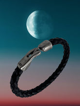 Charger l'image dans la galerie, Bracelet Homme Cuir Tressé Punto Ar 300 - Élégance et Raffinement en Noir et Brun