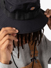 Charger l'image dans la galerie, Chapeau Dickies Noir Unisexe - Style Militaire Confortable et Résistant
