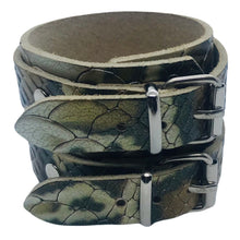 Charger l'image dans la galerie, Bracelet de Force en Cuir Véritable Effet Python - Double Lanières et Confort, Parfait pour le Travail et le Style