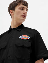 Charger l'image dans la galerie, Chemise Dickies Clintondale Homme à Manches Courtes - Noir Élégant, Confortable et Pratique