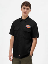 Charger l'image dans la galerie, Chemise Dickies Clintondale Homme à Manches Courtes - Noir Élégant, Confortable et Pratique