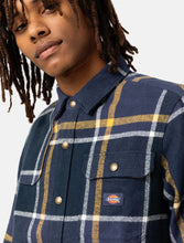 Charger l'image dans la galerie, Chemise Dickies Nimons Blue pour Homme - Élégance Décontractée en Flanelle à Carreaux