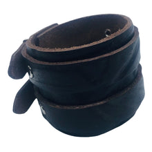 Charger l'image dans la galerie, Bracelet de Force en Cuir Véritable Double Lanières Marron Foncé - Confort et Robustesse - MATOSINHOS