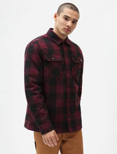 Charger l&#39;image dans la galerie, Chemise Homme Dickies Sacramento Doublée Sherpa - Confort et Style en Noir et Bordeaux
