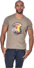 Charger l&#39;image dans la galerie, Tee Shirt Homme Von Dutch Col V Manches Courtes BUCK-TA-Taupe
