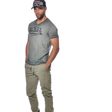 Charger l&#39;image dans la galerie, Tee Shirt Homme Von Dutch Col V Manches Courtes Wolf/K-Kaki
