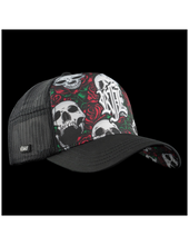 Charger l&#39;image dans la galerie, CASQUETTE ROCK’NFREELIFE SKULL&#39;N RED ROSES
