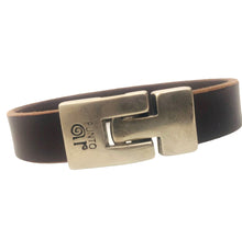 Charger l&#39;image dans la galerie, Bracelet Homme Cuir Plat Punto Ar 20 - Élégance Masculine en Noir et Brun
